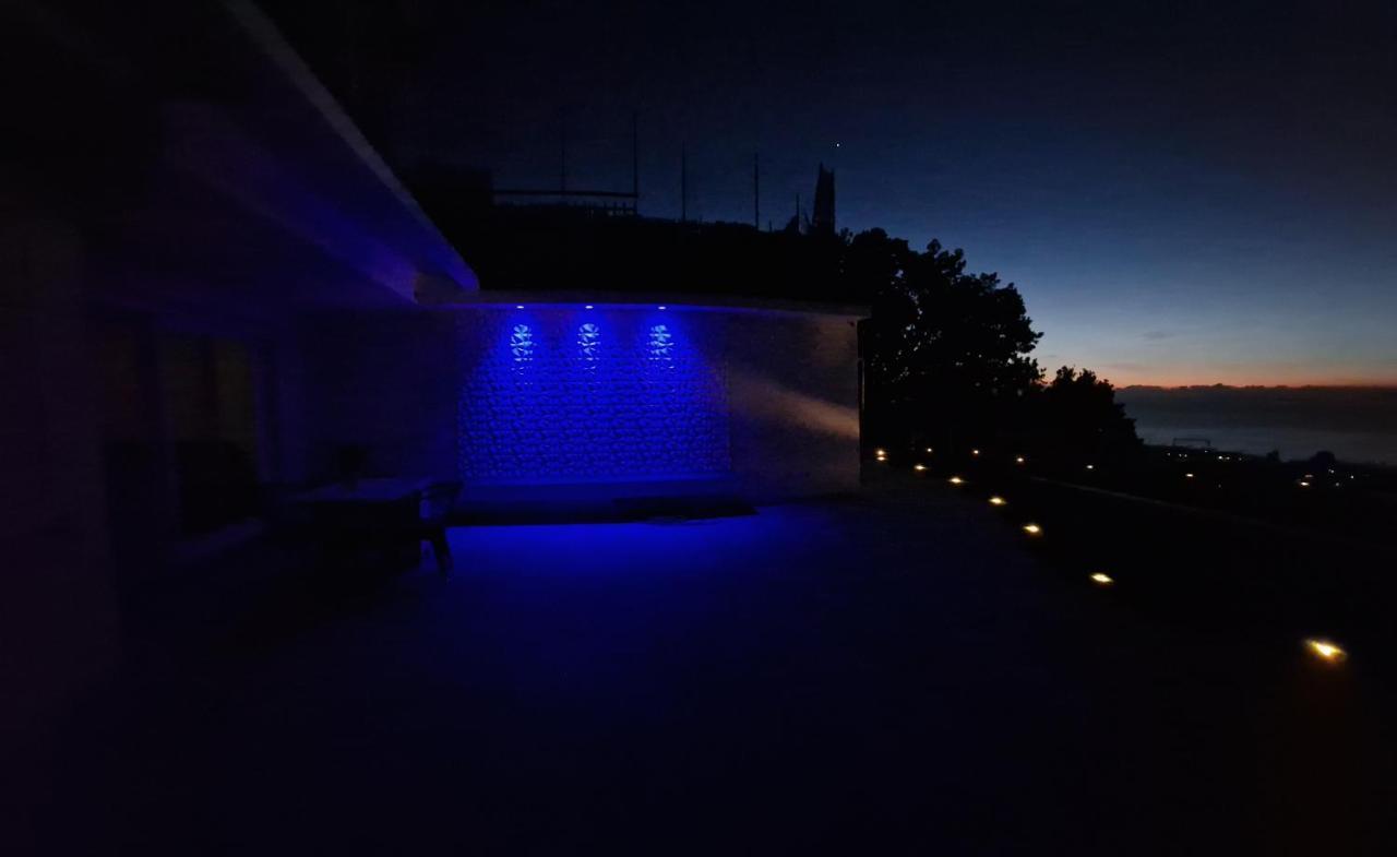 En Suite Bedroom Blue Moon Πιάνο ντι Σορέντο Εξωτερικό φωτογραφία