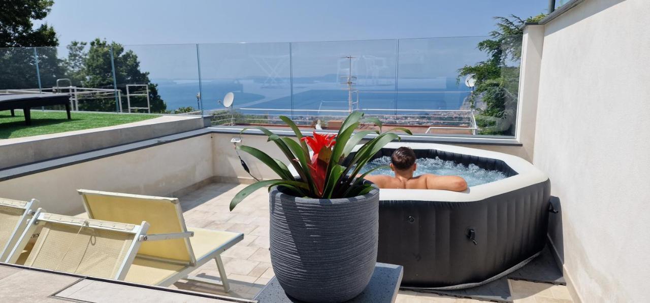 En Suite Bedroom Blue Moon Πιάνο ντι Σορέντο Εξωτερικό φωτογραφία