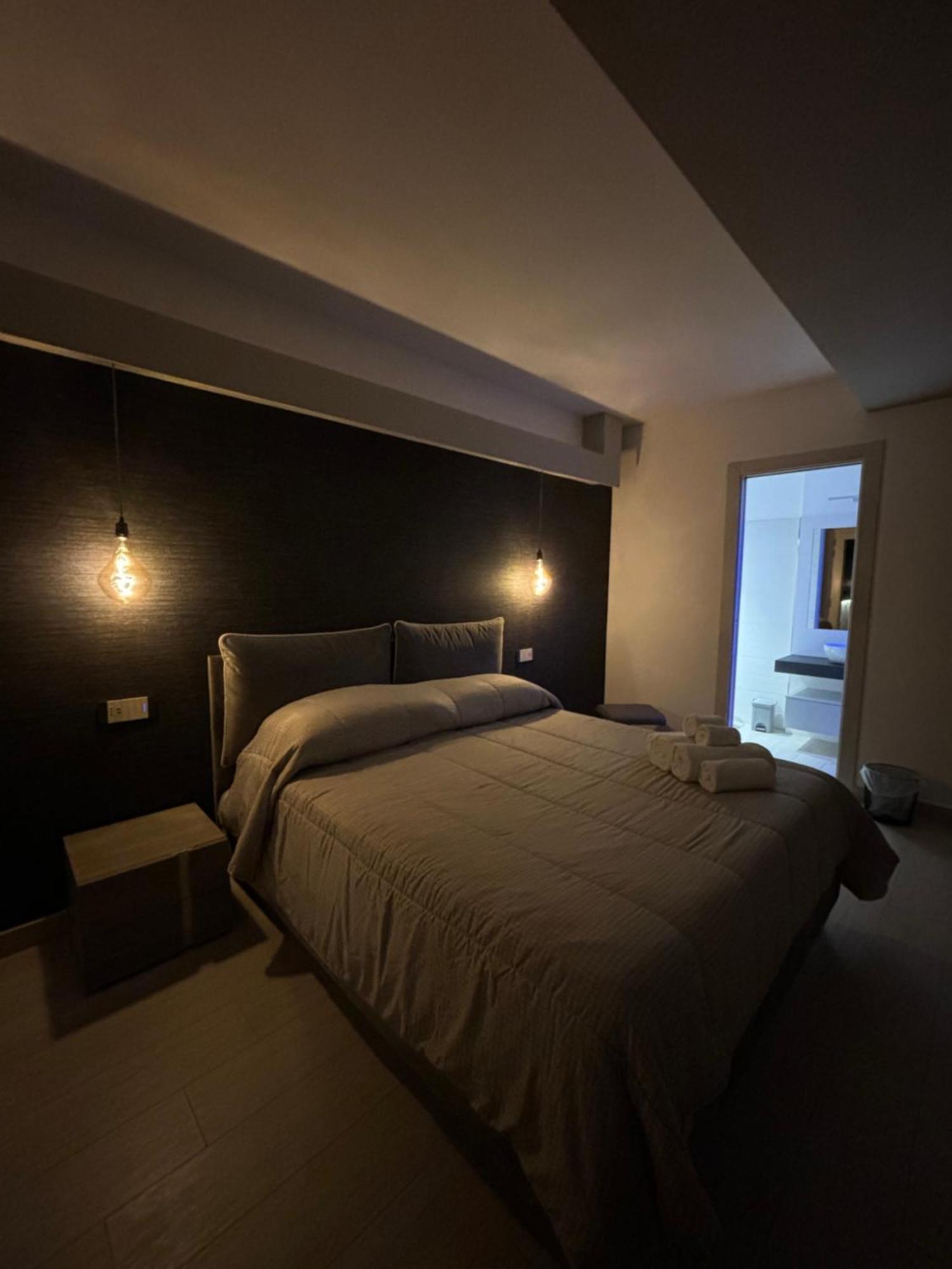 En Suite Bedroom Blue Moon Πιάνο ντι Σορέντο Εξωτερικό φωτογραφία
