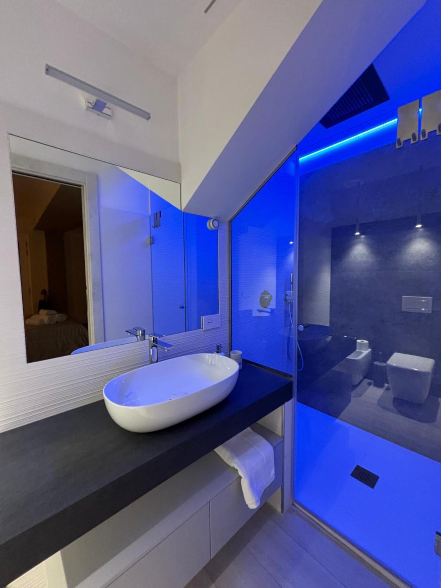 En Suite Bedroom Blue Moon Πιάνο ντι Σορέντο Εξωτερικό φωτογραφία