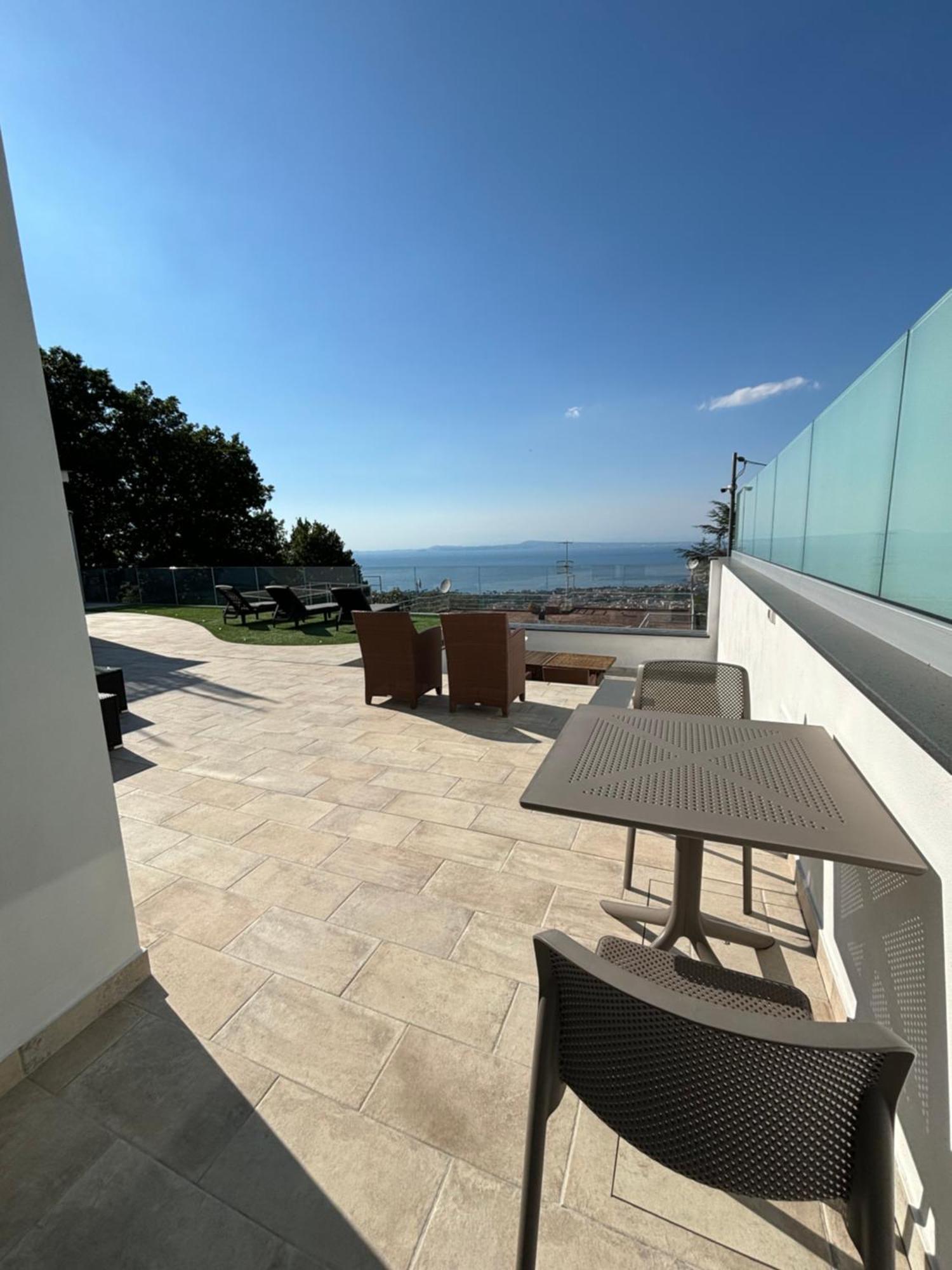 En Suite Bedroom Blue Moon Πιάνο ντι Σορέντο Εξωτερικό φωτογραφία