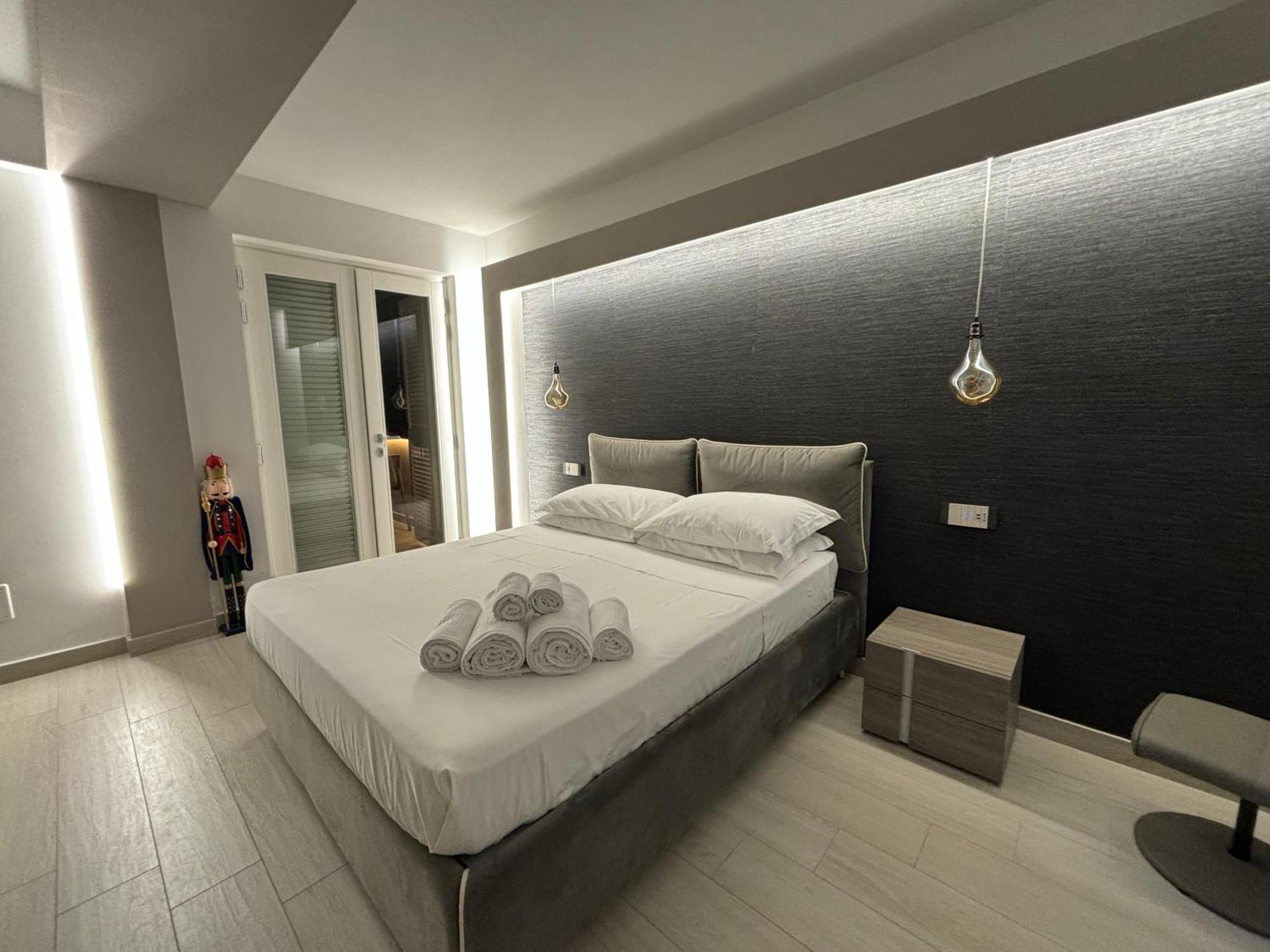 En Suite Bedroom Blue Moon Πιάνο ντι Σορέντο Εξωτερικό φωτογραφία