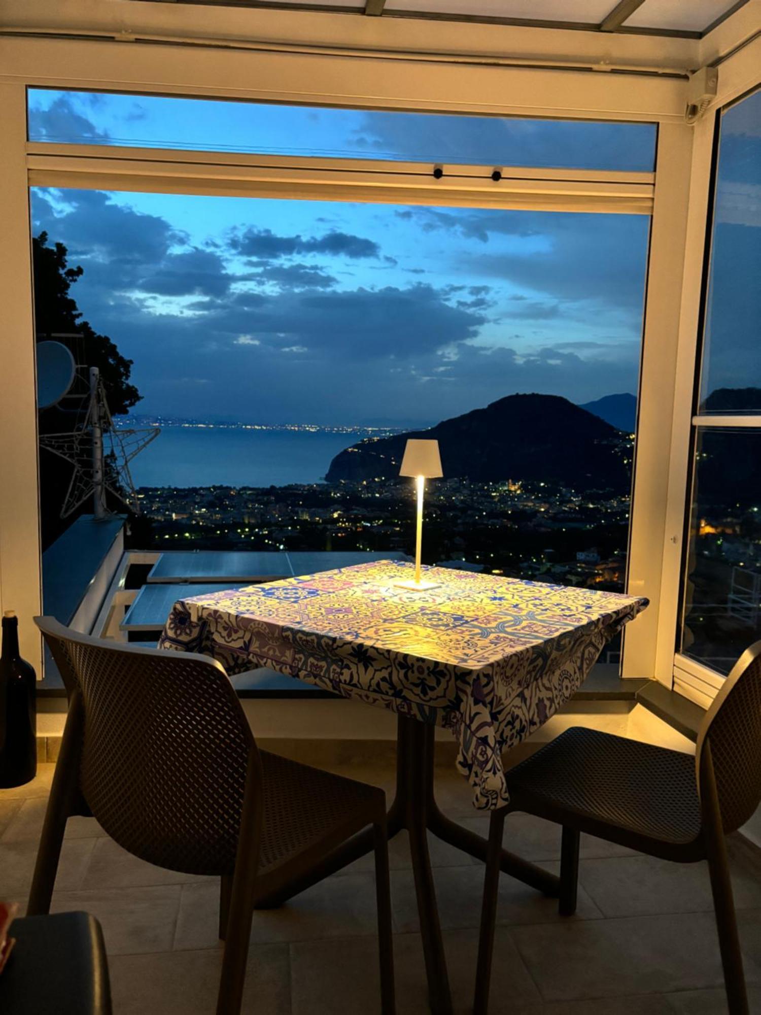 En Suite Bedroom Blue Moon Πιάνο ντι Σορέντο Εξωτερικό φωτογραφία